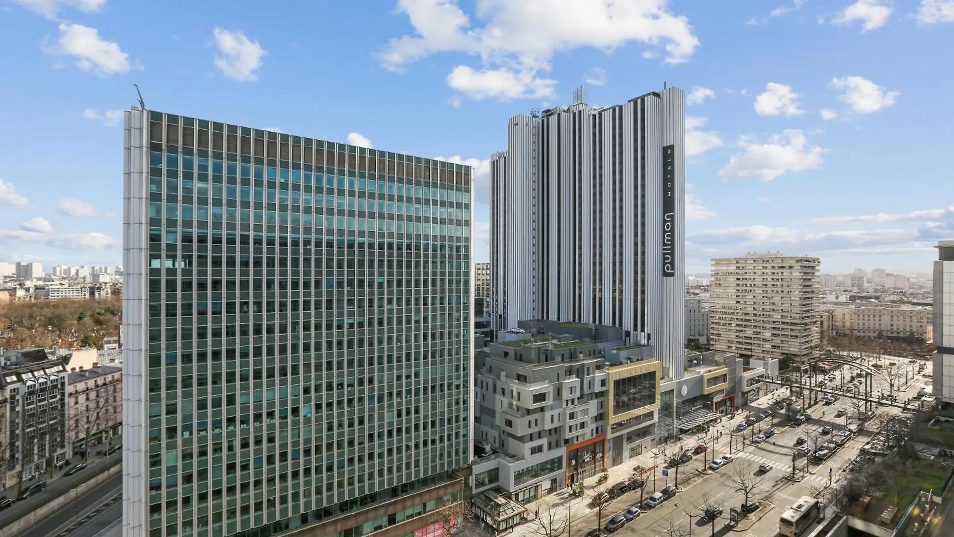 Luxury With Eiffel Tower View, 1 Min Metro, Parking Paris
