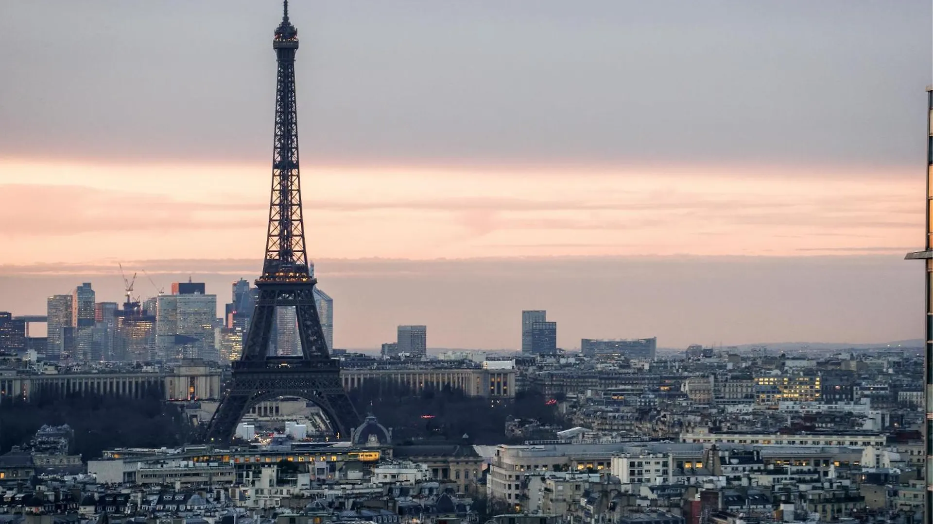 Apartament Luxury With Eiffel Tower View, 1 Min Metro, Parking Paryż