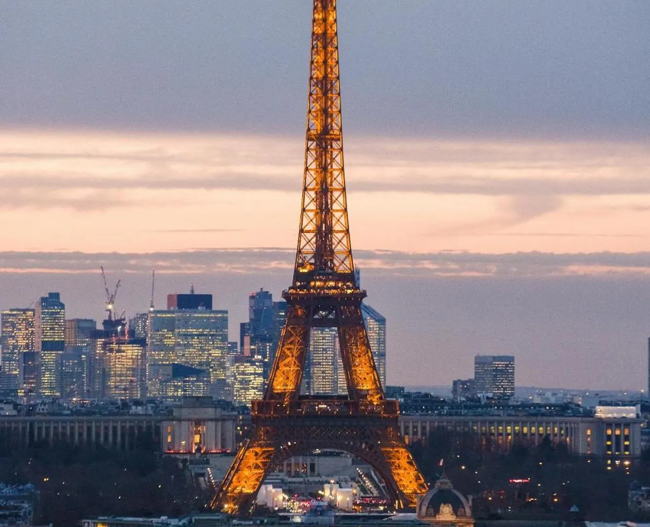 Luxury With Eiffel Tower View, 1 Min Metro, Parking Apartament *